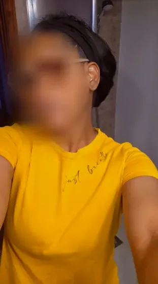 Amara, 39
