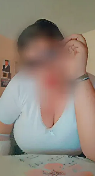 Amy, 35