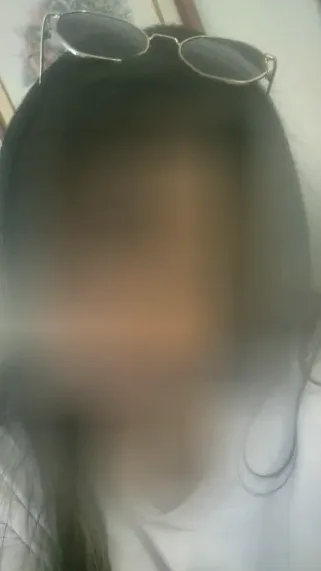 Demi, 33