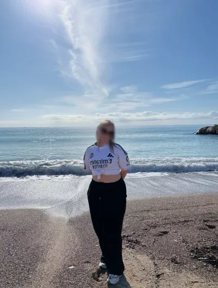Emily, 20