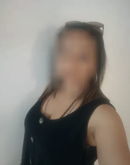 Magda, 38