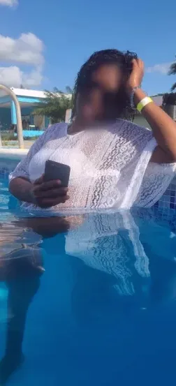 Mia, 31