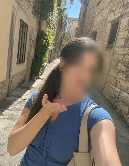 Naomi, 26