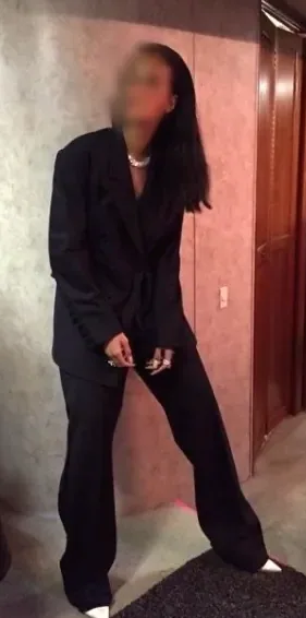 Ola, 23