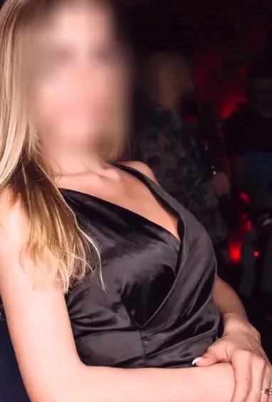 Olivia, 35